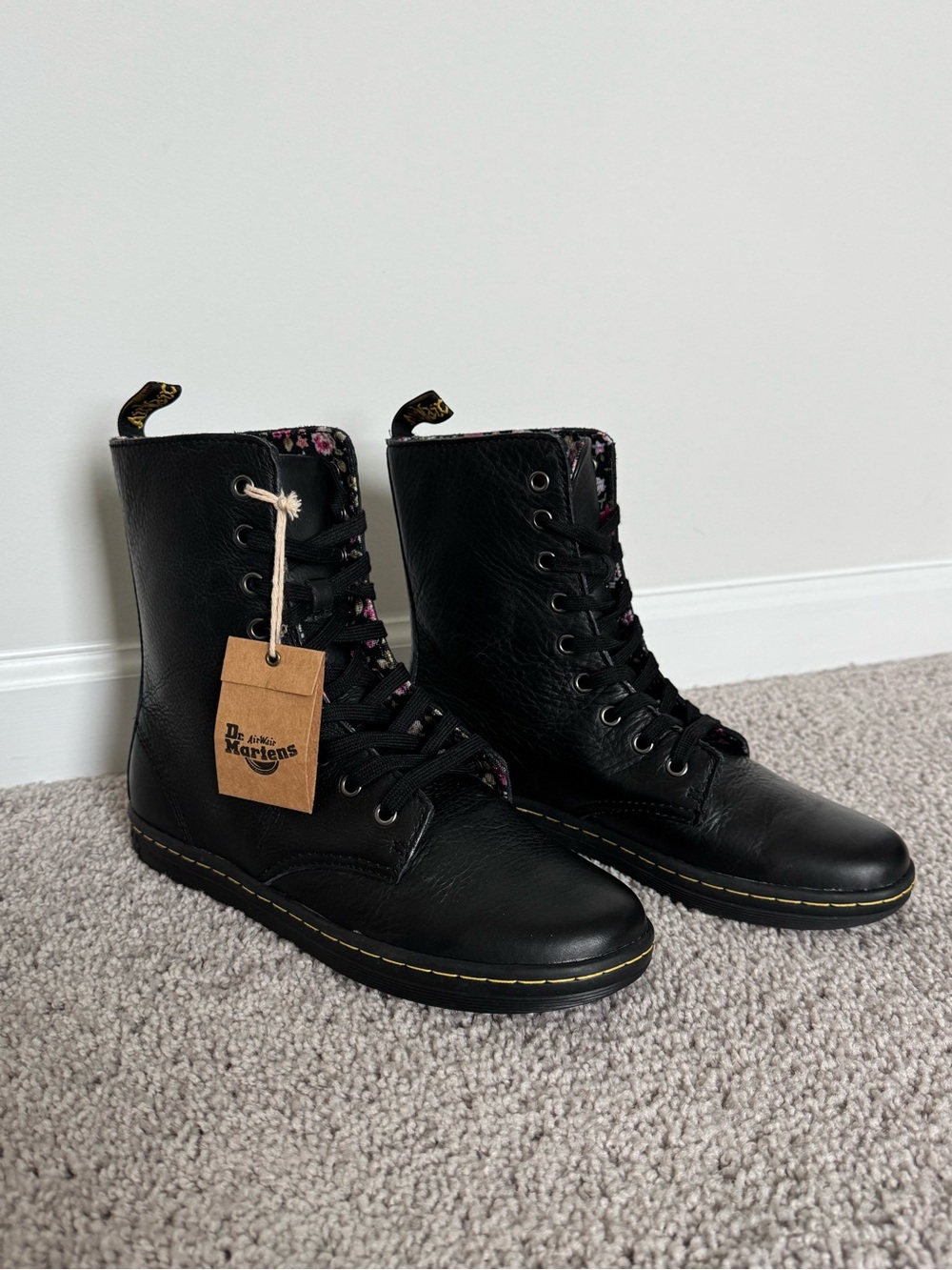 NWT DR. MARTENS Stratford Black Leather Floral Foldover Combat Boots Size 8